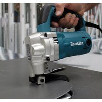 Листовые электрические ножницы Makita JS3201J - Превью изображения №2 — Интернет-магазин 55texno.by
