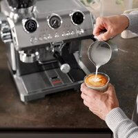 Кофейная станция DeLonghi La Specialista Maestro with Cold Brew EC9885M - Превью изображения №12 — Интернет-магазин 55texno.by